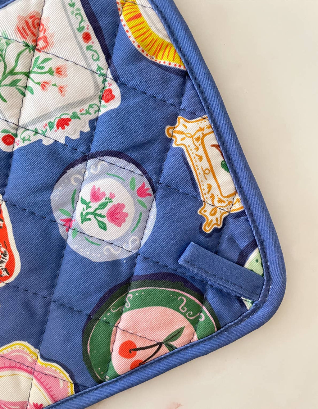 Dinner Plates Cotton Oven Mitt + Pot Holder Set by Idlewild Co.